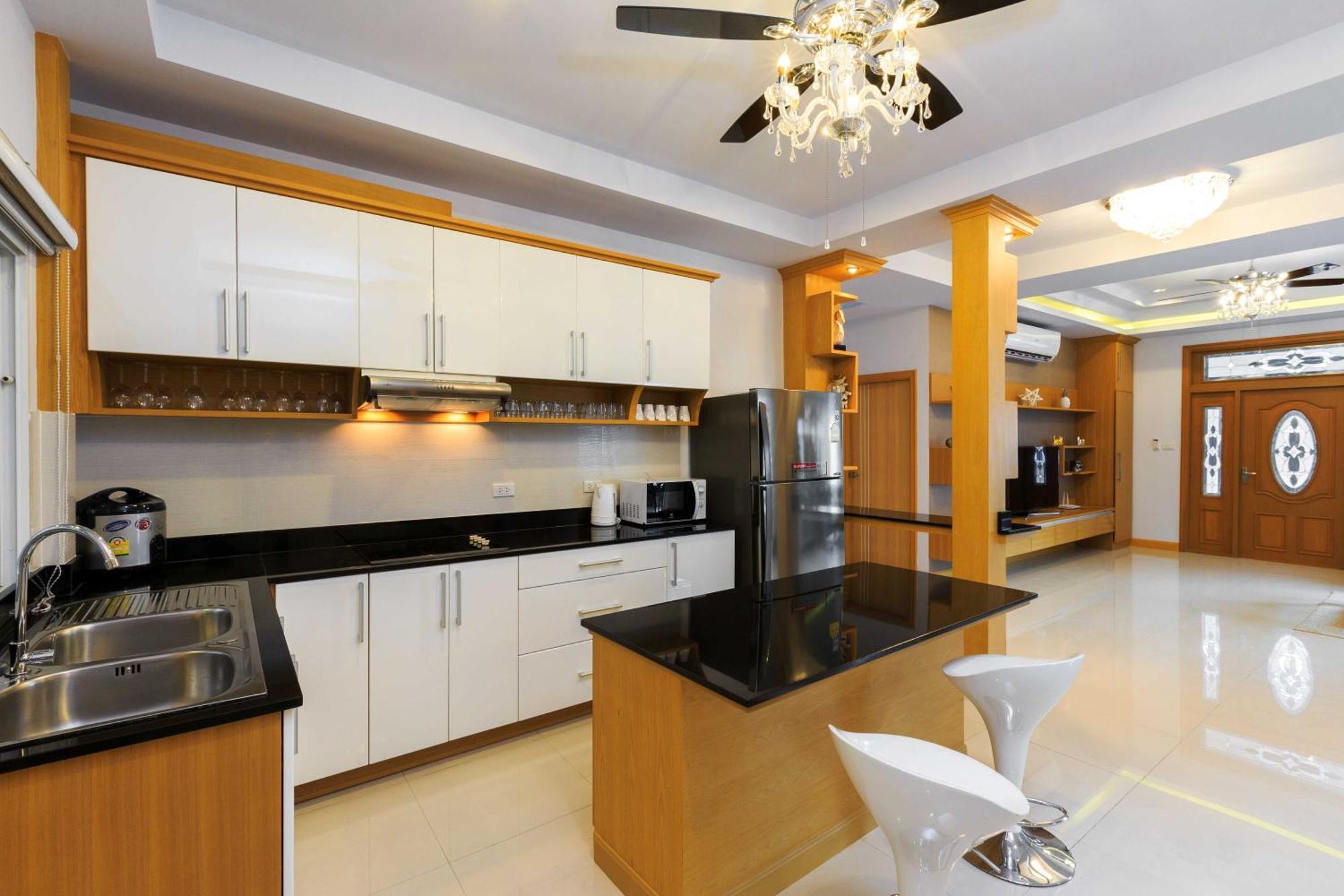 Pattaya Private Villa - Pool,Sauna,Snooker,Bbq Extérieur photo